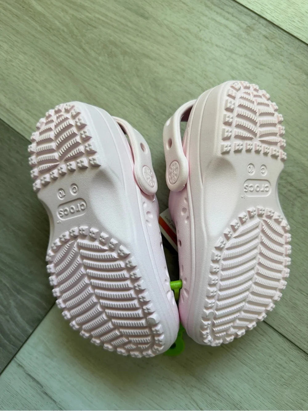 CROCS Kids Light Pink Floral Cutout Clogs